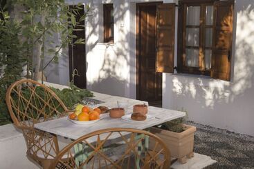 هتل Teresa Spetses