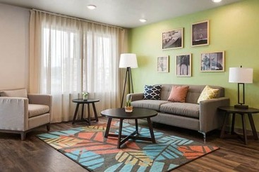 هتل Woodspring Suites Fort Myers   Cape Coral