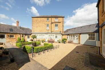 Immaculate 1 Bed Cottage In Moreton In Marsh