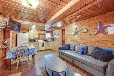 Laconia Cabin W/ Grill: 2 Mi To Weirs Beach!