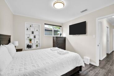 Martha By Avantstay Brand New La Valley Home