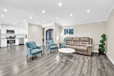 Martha By Avantstay Brand New La Valley Home