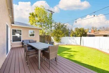 Martha By Avantstay Brand New La Valley Home