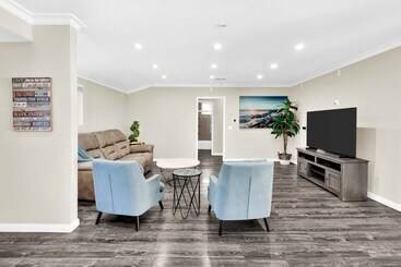Martha By Avantstay Brand New La Valley Home