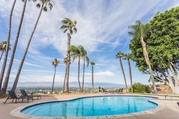 Oak Hills By Avantstay Panoramic View, Pool, Spa