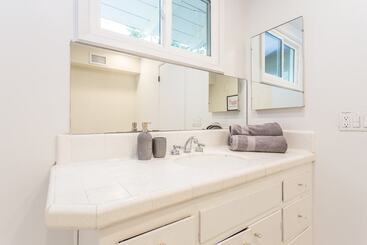 Oak Hills By Avantstay Panoramic View, Pool, Spa