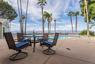 Oak Hills By Avantstay Panoramic View, Pool, Spa