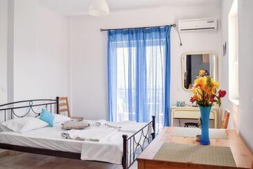 Ostria S House - Katelios