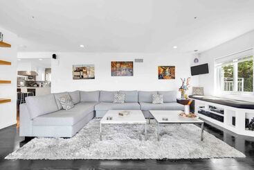 Pacific View By Avantstay Original Artist S Home