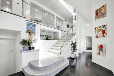 Pacific View By Avantstay Original Artist S Home