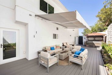 Pacific View By Avantstay Original Artist S Home