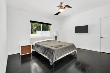 Pacific View By Avantstay Original Artist S Home