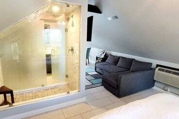 پانسیون Bishop Hotel Key West