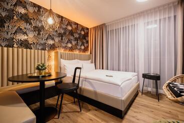 Rioca Frankfurt Posto 7