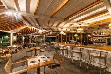 Skiathos Avaton Garden