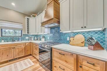 Spacious Ruidoso Home: Hike, Golf, Ski & More!