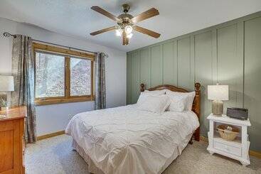 Spacious Stoddard Retreat On Mississippi River!