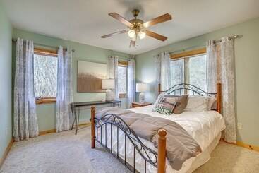 Spacious Stoddard Retreat On Mississippi River!