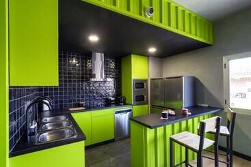Wonder Hostel