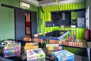 Wonder Hostel