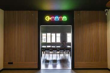 Wonder Hostel
