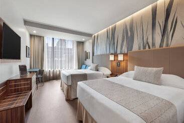 هتل Riu Plaza Chicago