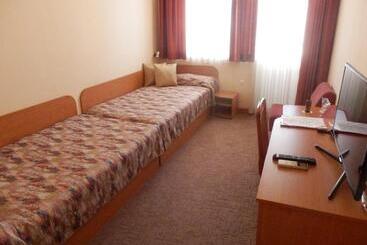 فندق семеен хотел роза