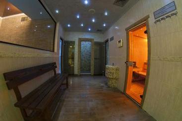 酒店 Enira Spa
