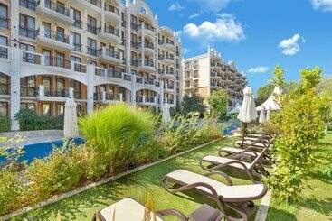 هتل Harmony Suites Grand Resort
