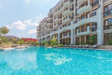 هتل Harmony Suites Grand Resort