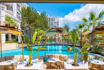 هتل Harmony Suites Grand Resort