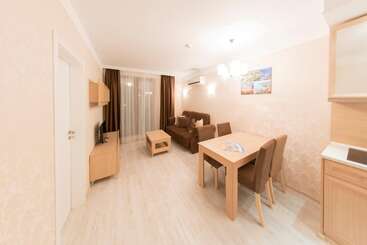 هتل Harmony Suites Grand Resort