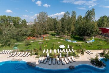 هتل Harmony Suites Grand Resort