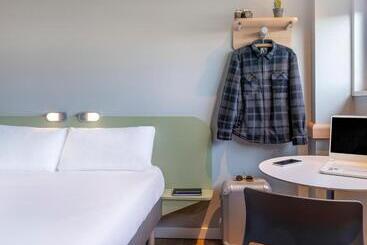 هتل Ibis Budget Barcelona Viladecans