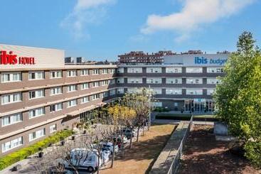 هتل Ibis Budget Barcelona Viladecans