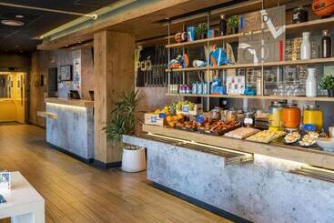 هتل Ibis Budget Barcelona Viladecans