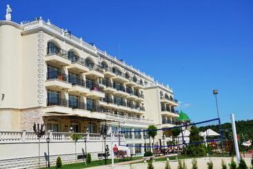 酒店 Therma Palace   Mineral Pool & Spa & All Inclusive