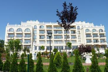 酒店 Therma Palace   Mineral Pool & Spa & All Inclusive