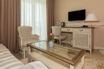 هتل Therma Palace   Mineral Pool & Spa & All Inclusive