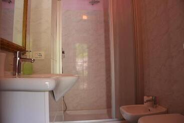 B&b Cherry En Rose