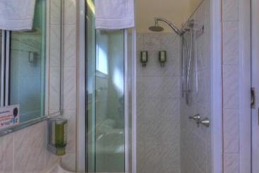 تختخواب و صبحانه Dannebrog Lodge