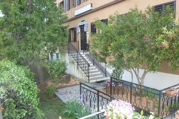 تختخواب و صبحانه Locanda Gaia