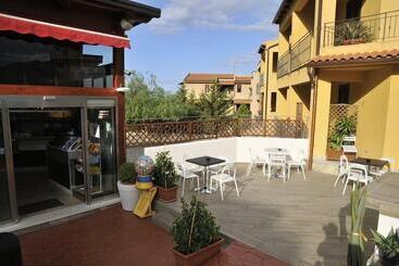 تختخواب و صبحانه Piano Verde Casa Vacanze