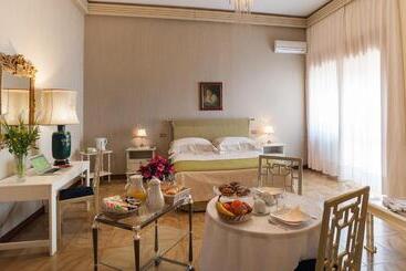 تختخواب و صبحانه Villa Magnolia Luxury Suites