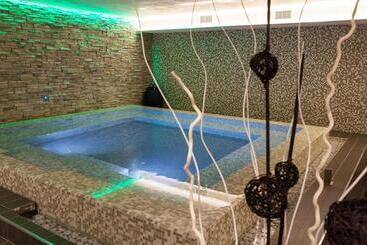 هتل 4 Venti Spa & Wellness