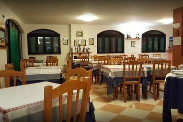 هتل Albergo La Collinetta