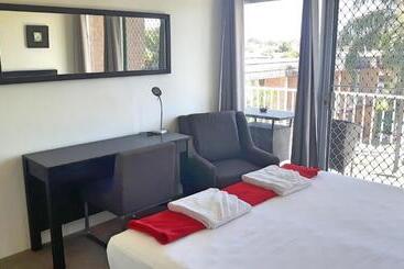 Jadran Motel & El Jays Holiday Lodge
