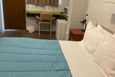 Millers Cottage Motel