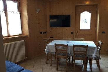 اقامتگاه Casa Vacanze Sablonera
