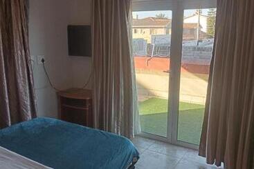 هتل Andrienne Lodge Cape Town